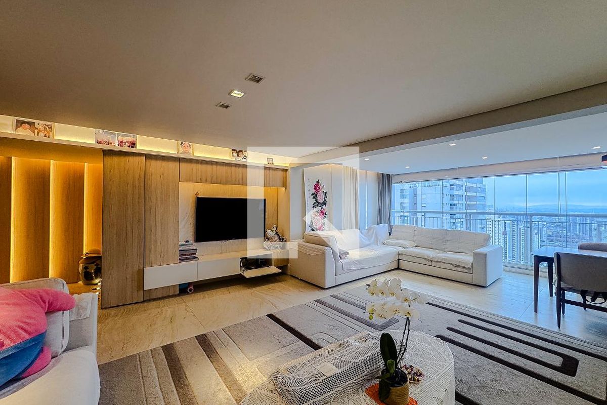 Cobertura, 3 quartos, 221 m² - Foto 2