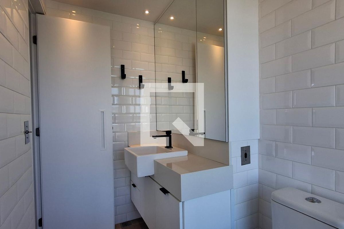 Apartamento à Venda - Cambuí, 1 Quarto,  70 m2 em , Campinas - sp | SoloBR