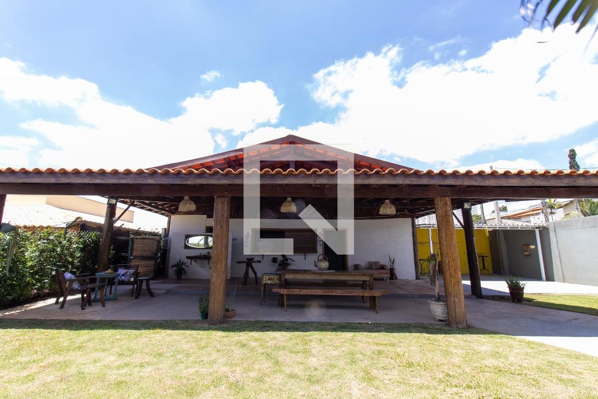 Casa à Venda - Res. Parque dos Alecrins, 1 Quarto,  250 m2 em , Campinas - sp | SoloBR