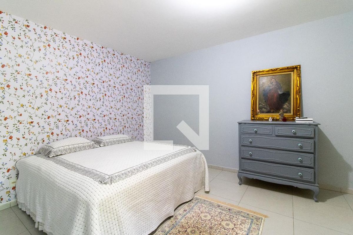 Casa à Venda - Res. Parque dos Alecrins, 2 Quartos,  200 m2 em , Campinas - sp | SoloBR