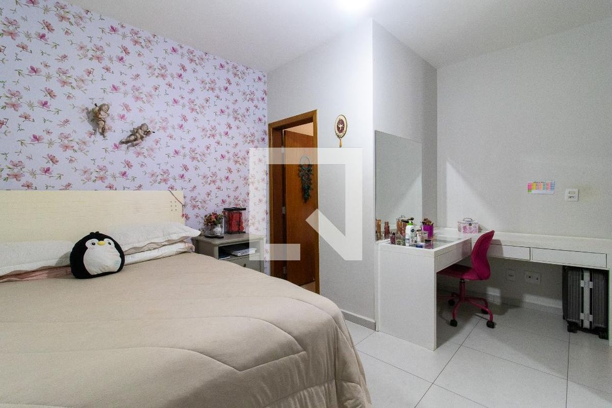 Casa à Venda - Res. Parque dos Alecrins, 3 Quartos,  250 m2 em , Campinas - sp | SoloBR