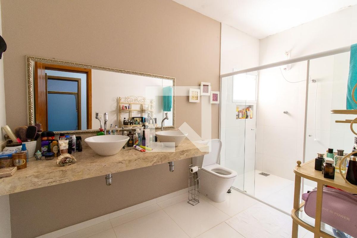 Casa à Venda - Res. Parque dos Alecrins, 3 Quartos,  250 m2 em , Campinas - sp | SoloBR