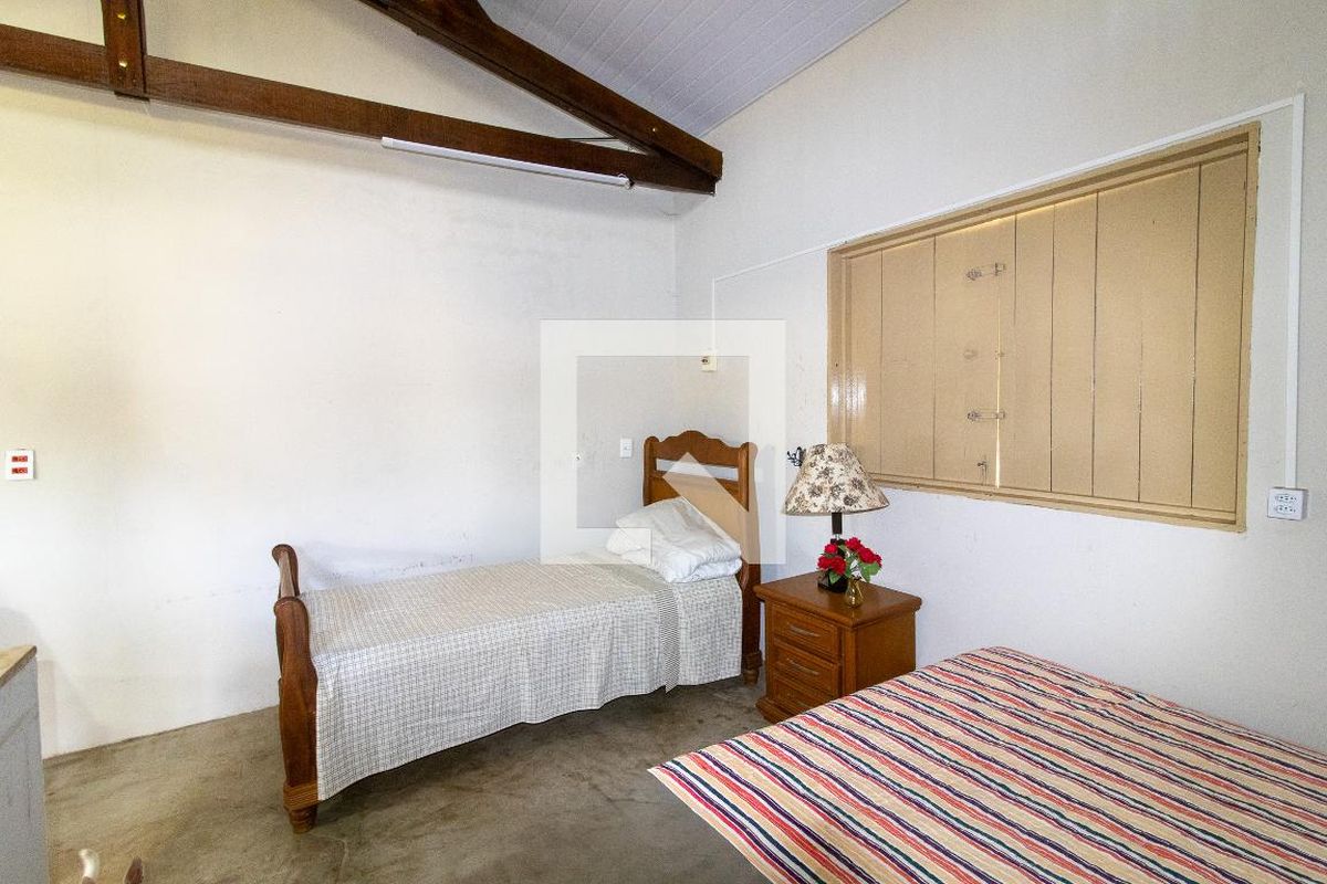 Casa à Venda - Res. Parque dos Alecrins, 3 Quartos,  250 m2 em , Campinas - sp | SoloBR