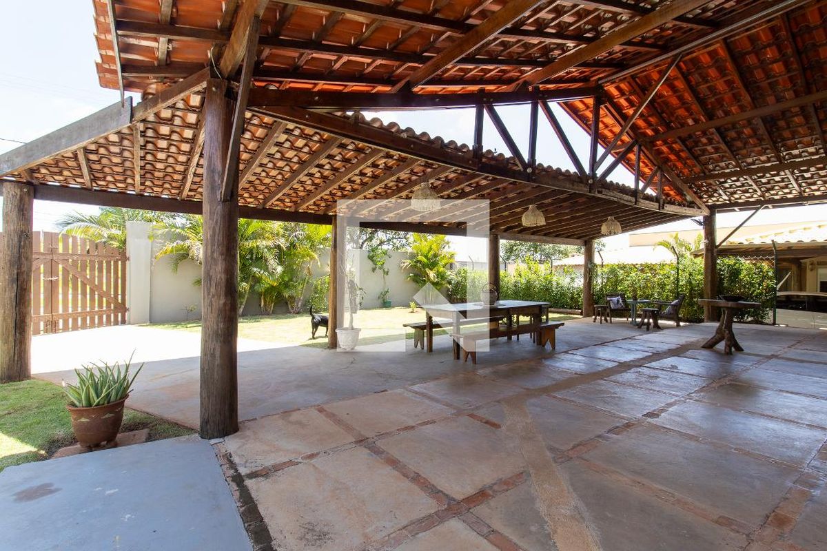 Casa à Venda - Res. Parque dos Alecrins, 3 Quartos,  250 m2 em , Campinas - sp | SoloBR
