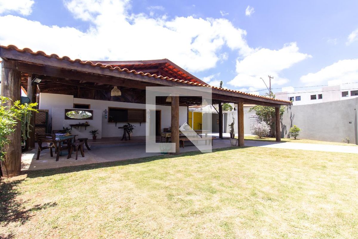 Casa à Venda - Res. Parque dos Alecrins, 3 Quartos,  250 m2 em , Campinas - sp | SoloBR