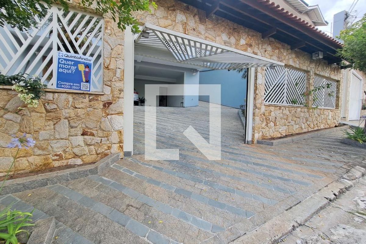 Casa, 5 quartos, 248 m² - Foto 4