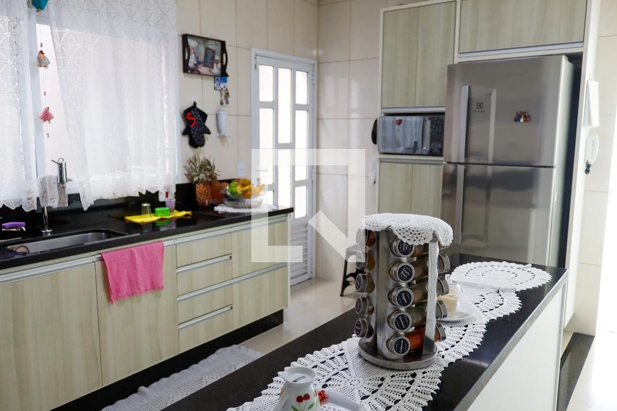 Casa, 4 quartos, 238 m² - Foto 84