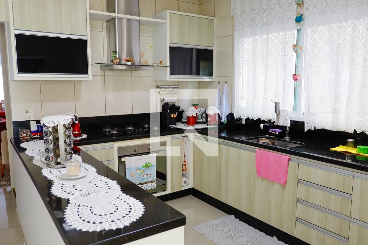 Casa, 4 quartos, 238 m² - Foto 74