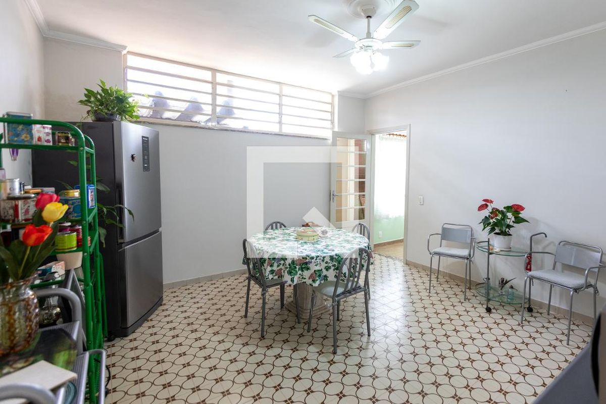 Casa à Venda - Taquaral, 3 Quartos,  360 m2 em , Campinas - sp | SoloBR