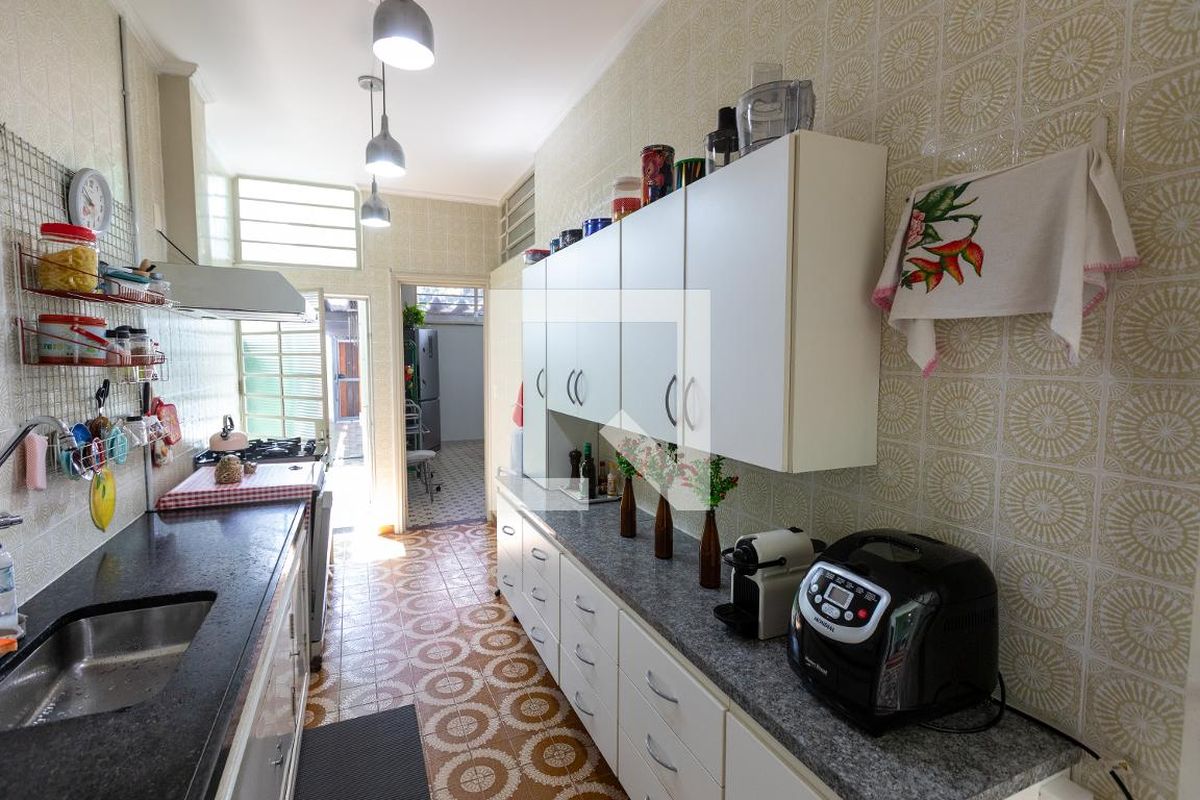 Casa à Venda - Taquaral, 3 Quartos,  360 m2 em , Campinas - sp | SoloBR
