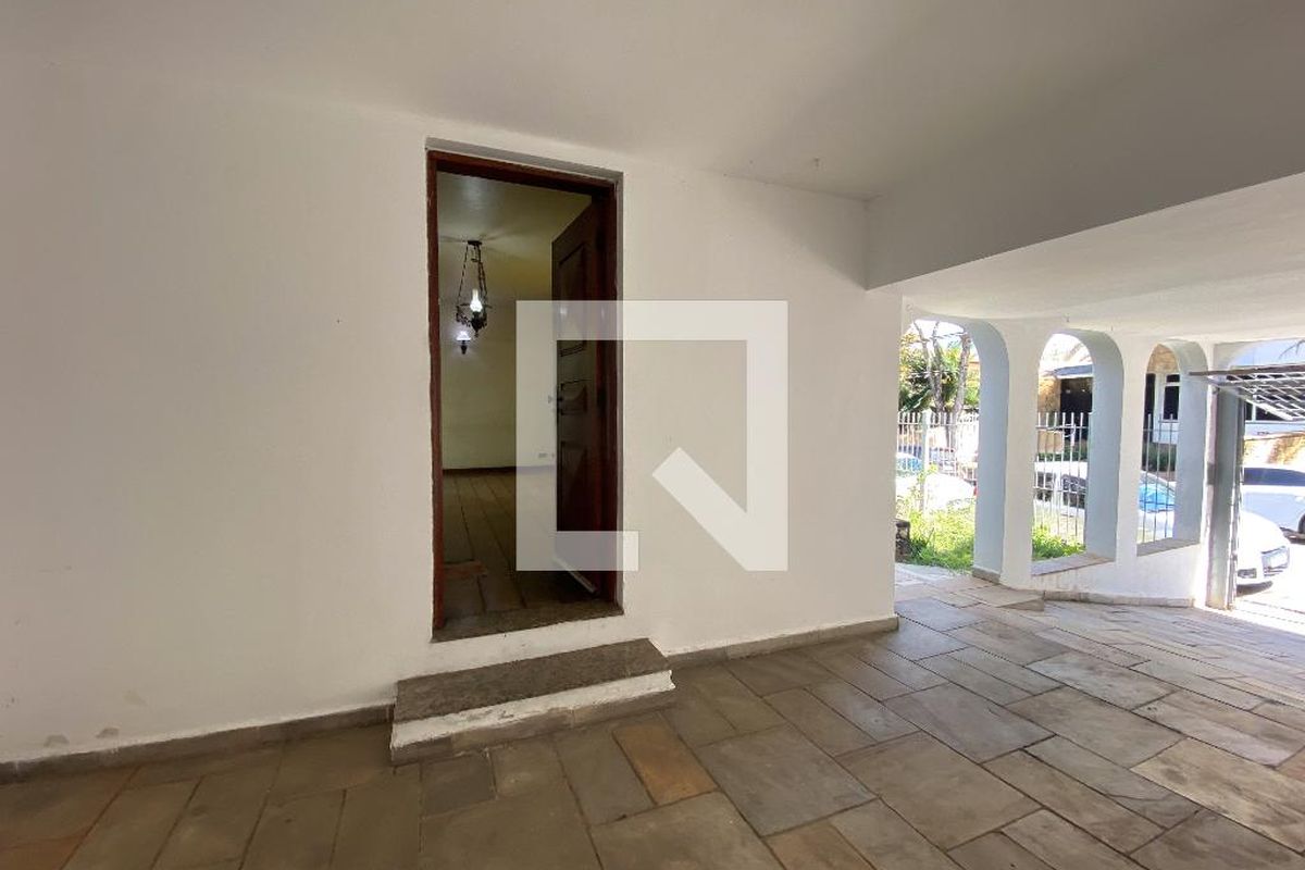 Casa, 6 quartos, 230 m² - Foto 82