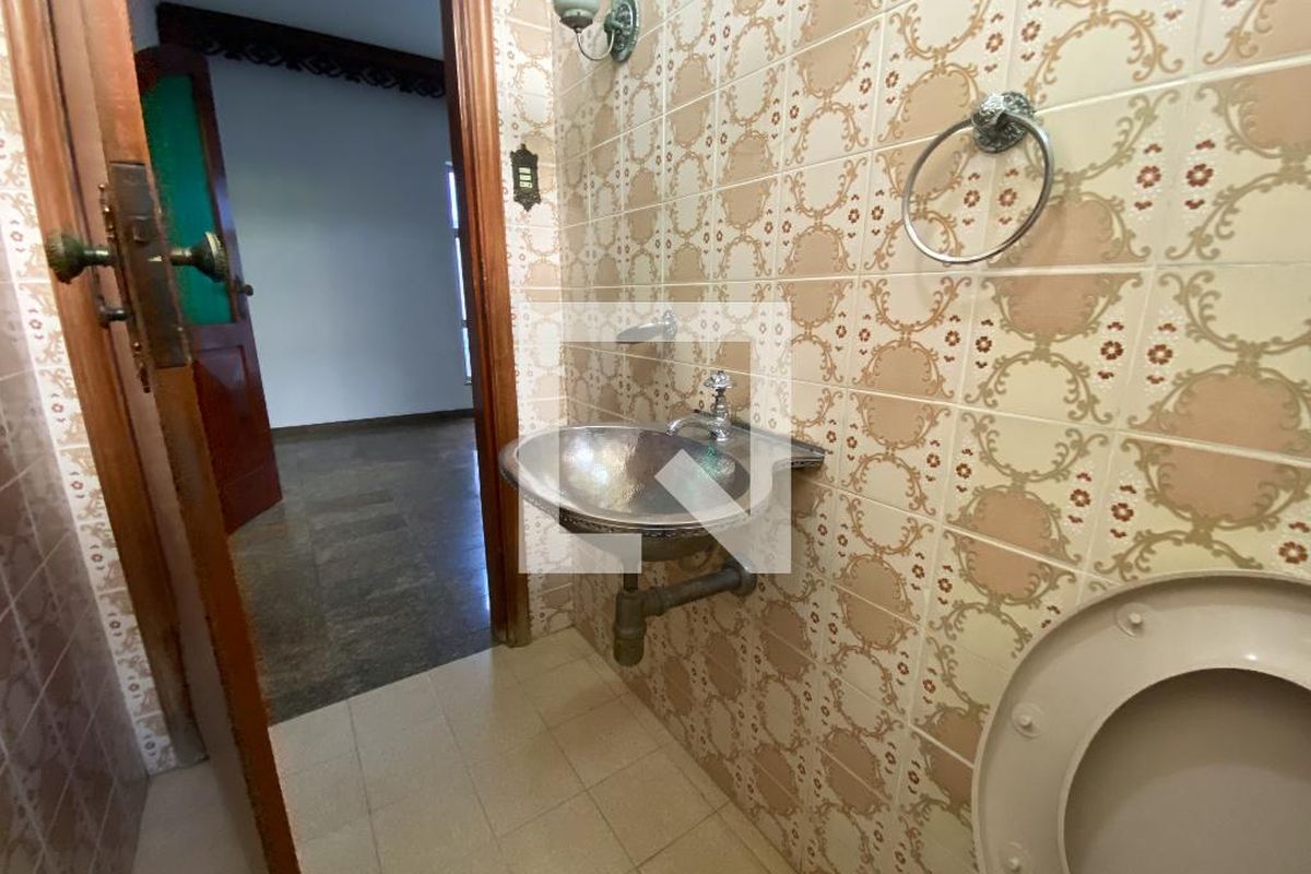 Casa, 6 quartos, 230 m² - Foto 45
