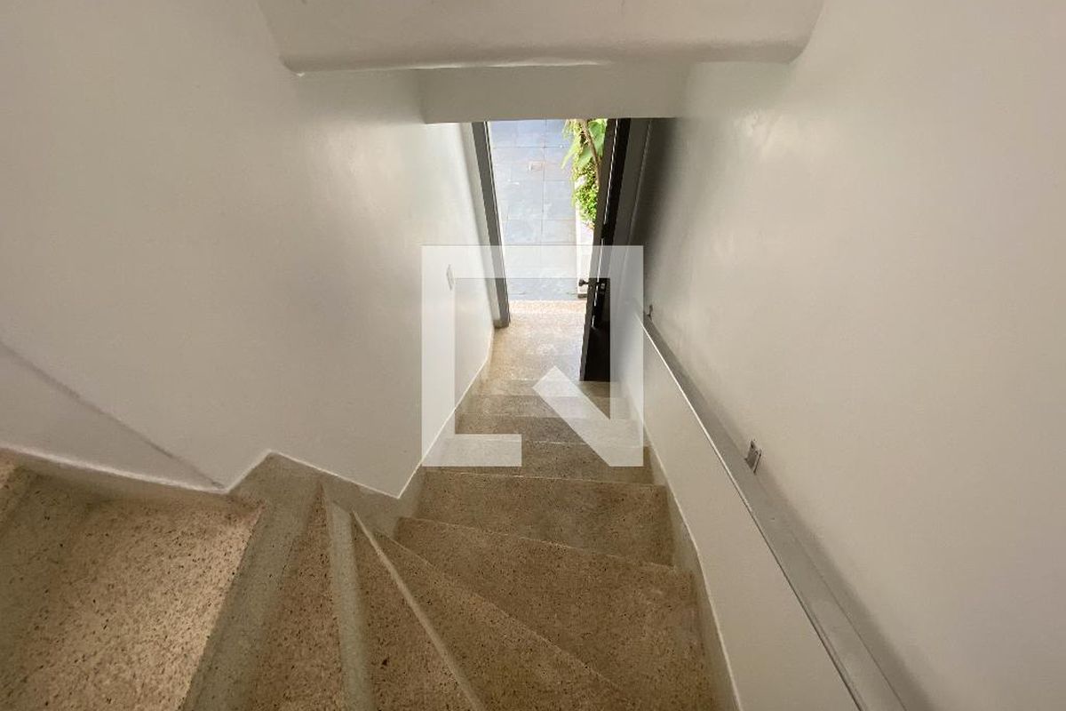 Casa, 6 quartos, 230 m² - Foto 71