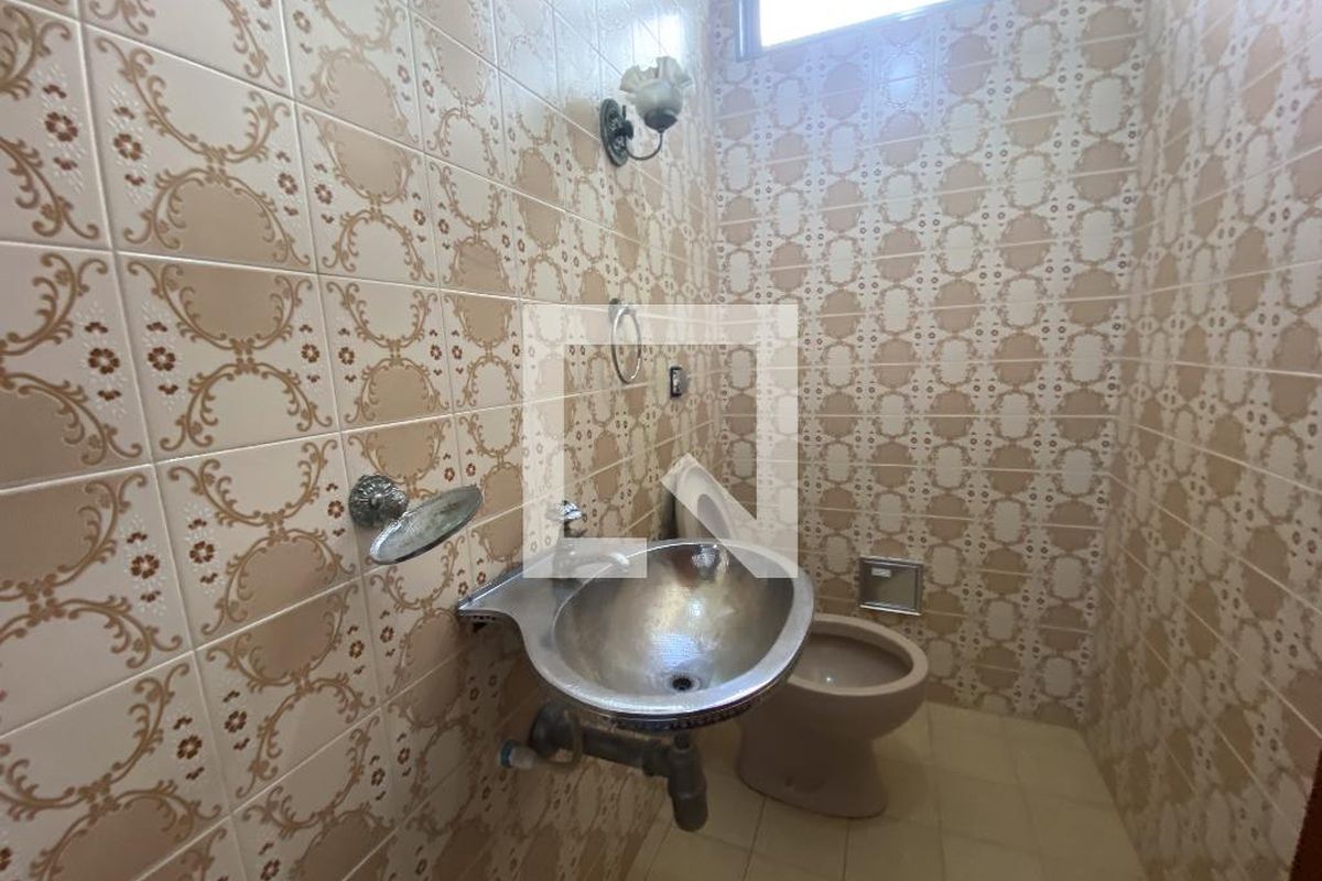 Casa, 6 quartos, 230 m² - Foto 42