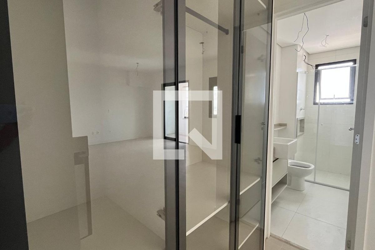 Apartamento à Venda - Bosque, 1 Quarto,  45 m2 em , Campinas - sp | SoloBR