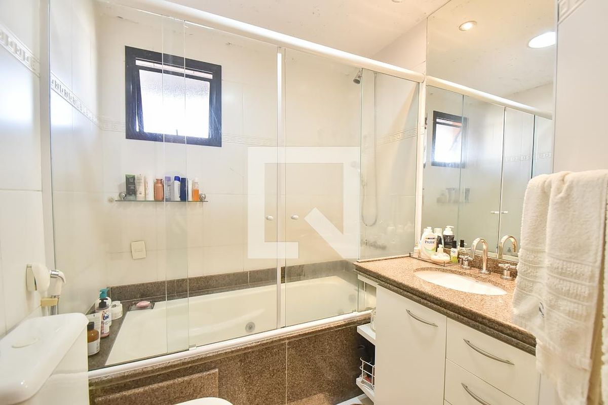 Cobertura, 3 quartos, 230 m² - Foto 33