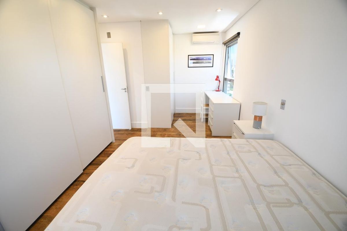 Apartamento à Venda - Cambuí, 1 Quarto,  70 m2 em , Campinas - sp | SoloBR
