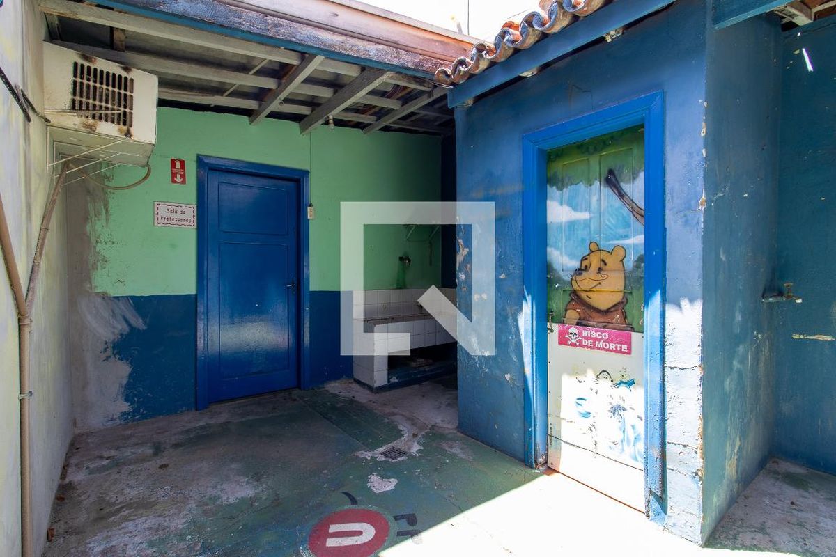 Casa à Venda - Taquaral, 2 Quartos,  500 m2 em , Campinas - sp | SoloBR