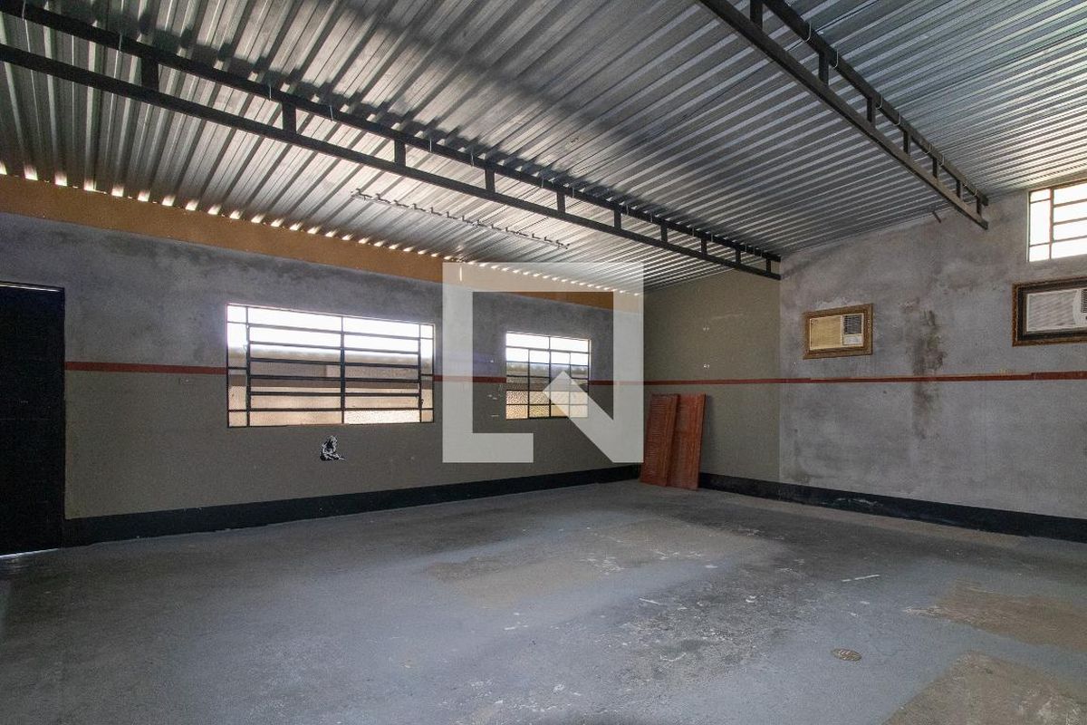 Casa à Venda - Taquaral, 2 Quartos,  500 m2 em , Campinas - sp | SoloBR