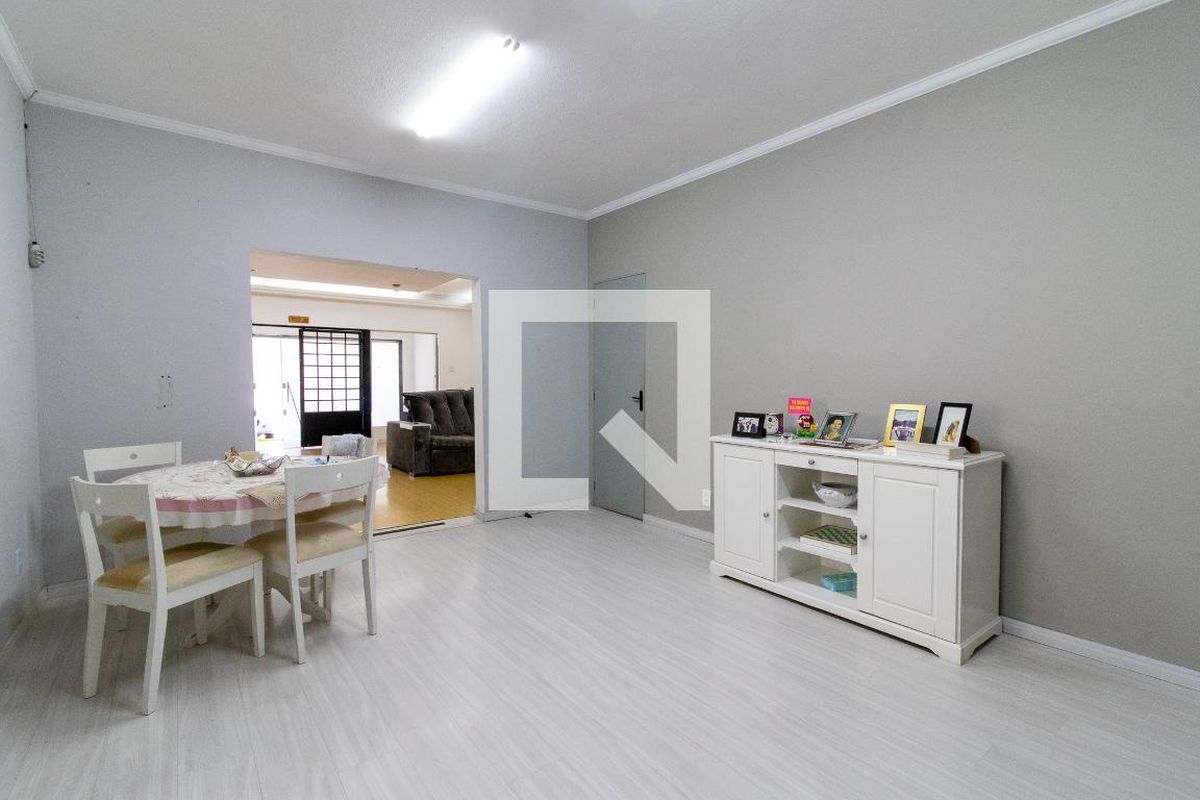 Casa à Venda - Taquaral, 2 Quartos,  500 m2 em , Campinas - sp | SoloBR
