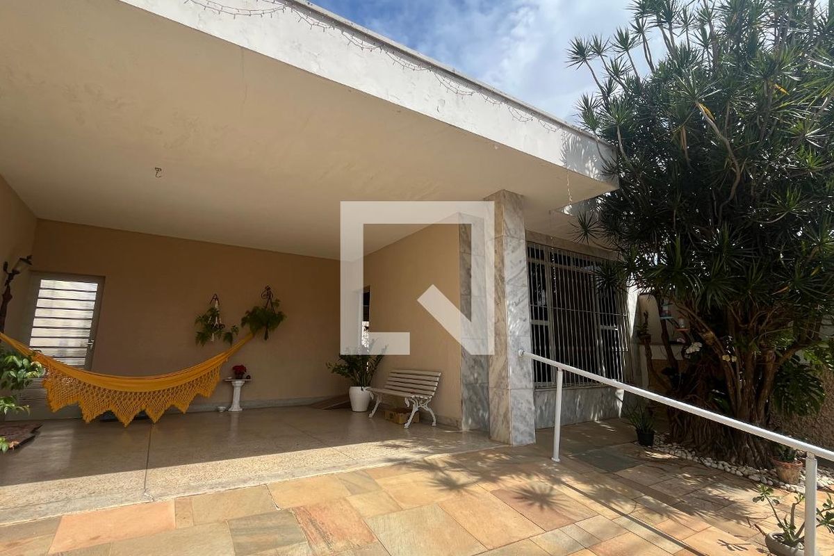 Casa à Venda - Jardim Chapadão, 5 Quartos,  182 m2 em , Campinas - sp | SoloBR