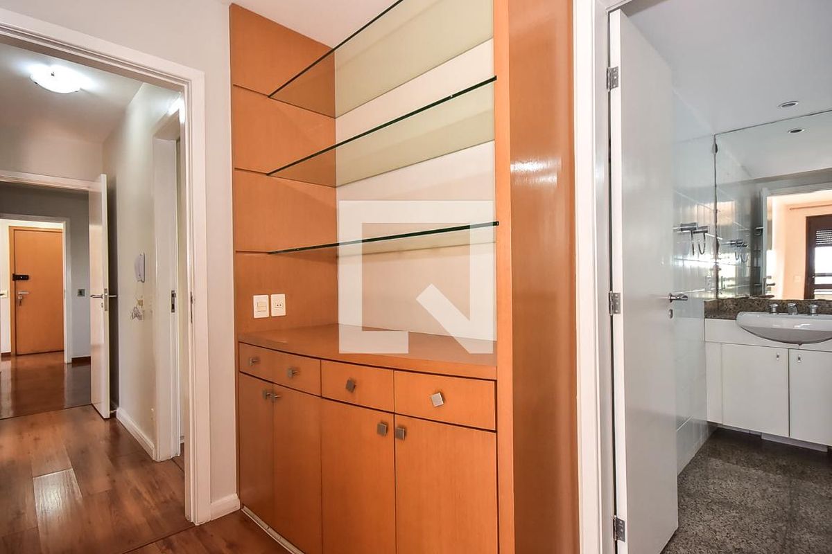 Apartamento, 3 quartos, 176 m² - Foto 89