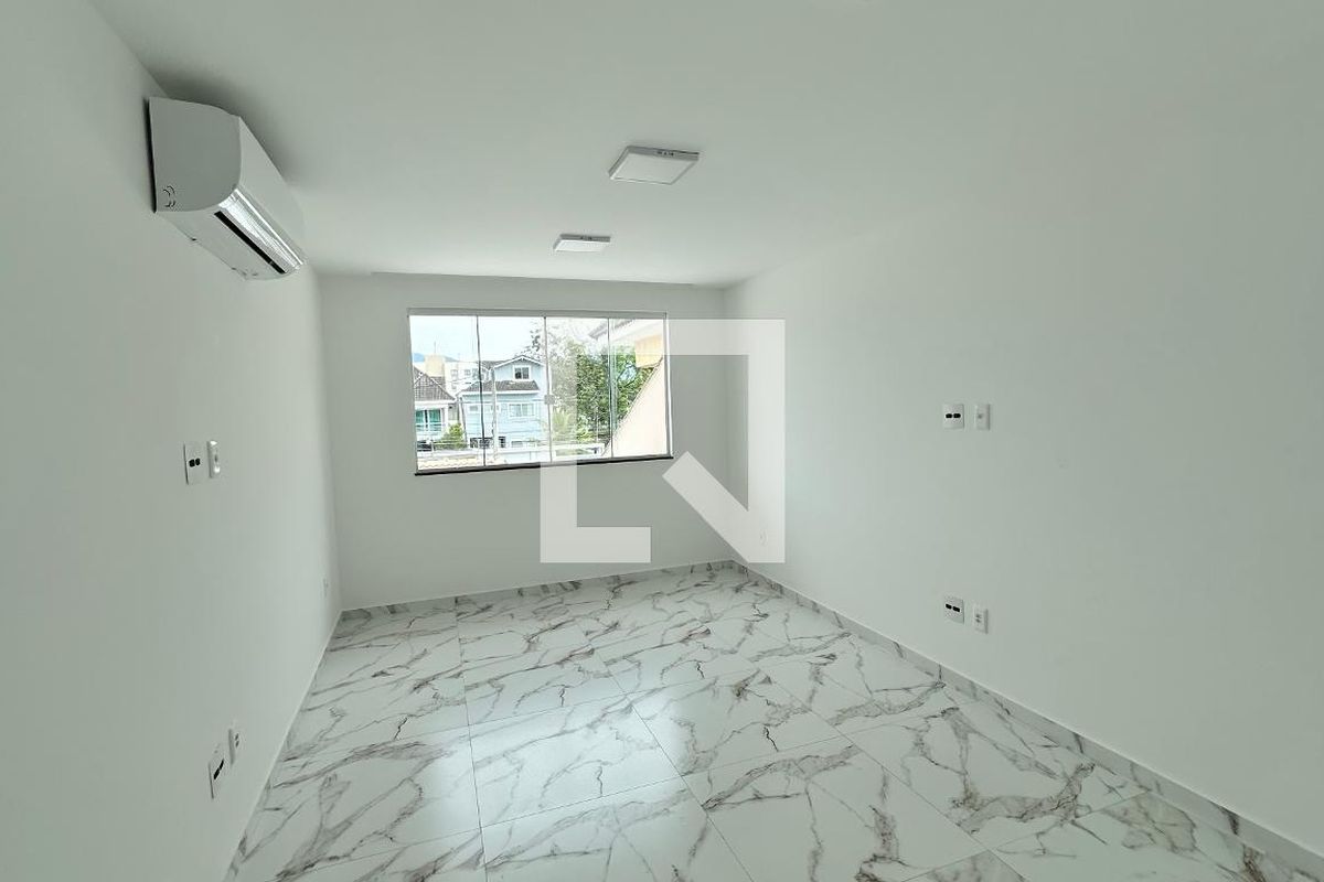 Casa, 5 quartos, 300 m² - Foto 48