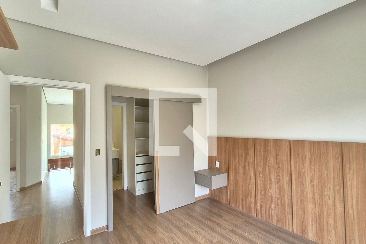 Casa à Venda - Swiss Park, 3 Quartos,  249 m2 em , Campinas - sp | SoloBR