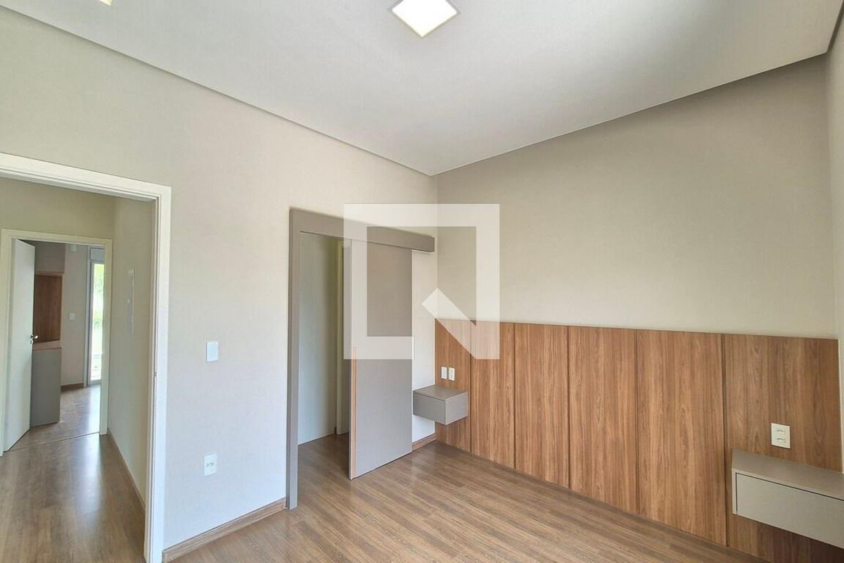 Casa à Venda - Swiss Park, 3 Quartos,  249 m2 em , Campinas - sp | SoloBR