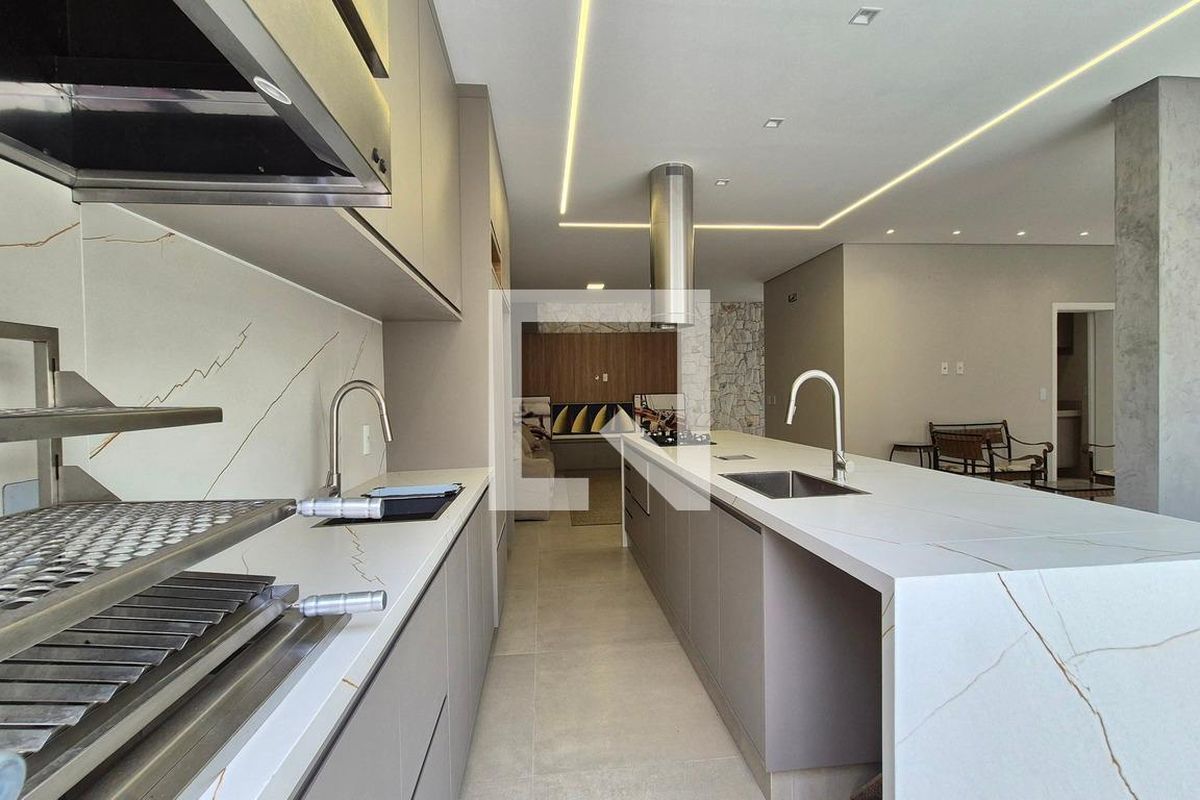 Casa à Venda - Swiss Park, 3 Quartos,  249 m2 em , Campinas - sp | SoloBR