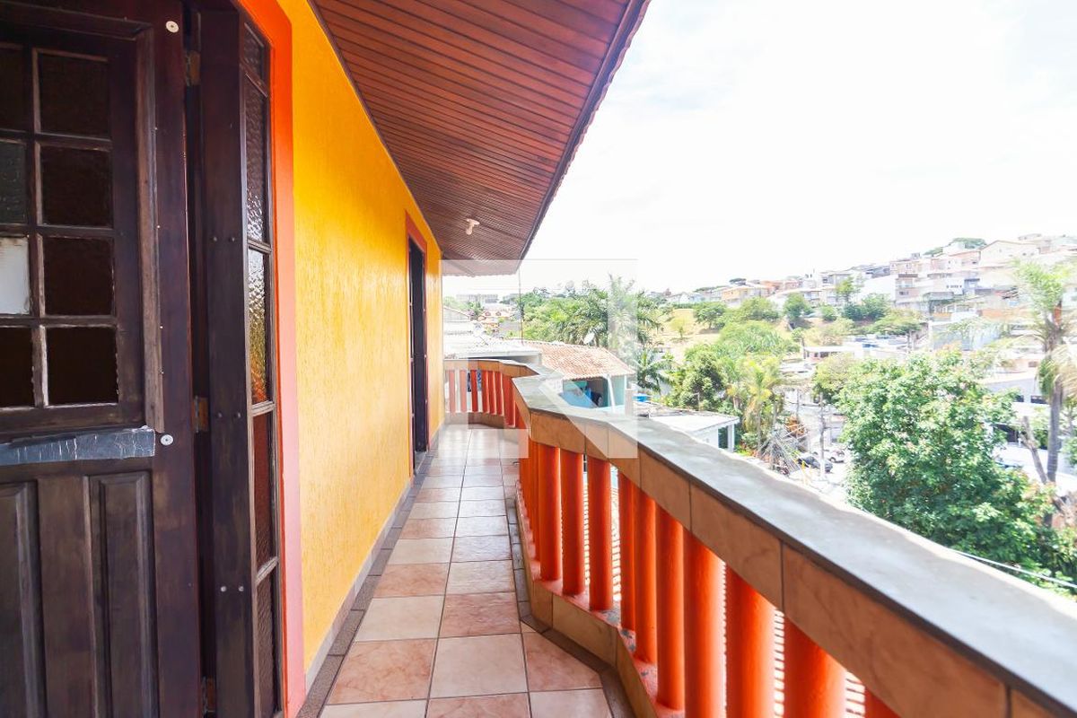 Casa, 3 quartos, 270 m² - Foto 34