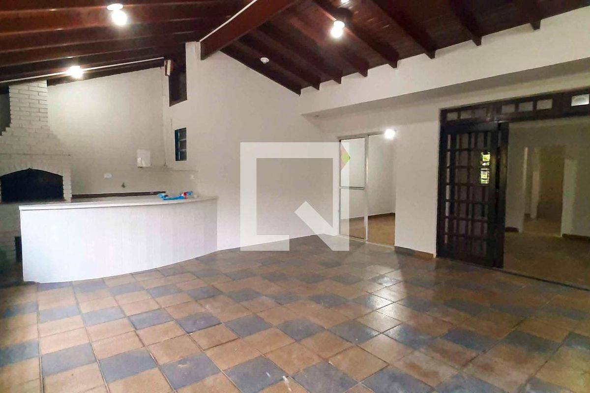 Casa, 3 quartos, 270 m² - Foto 98