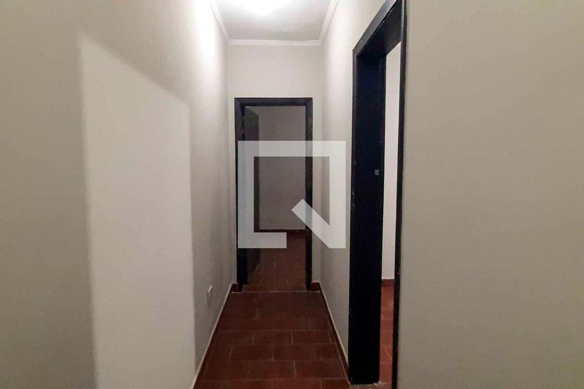 Casa, 3 quartos, 270 m² - Foto 32