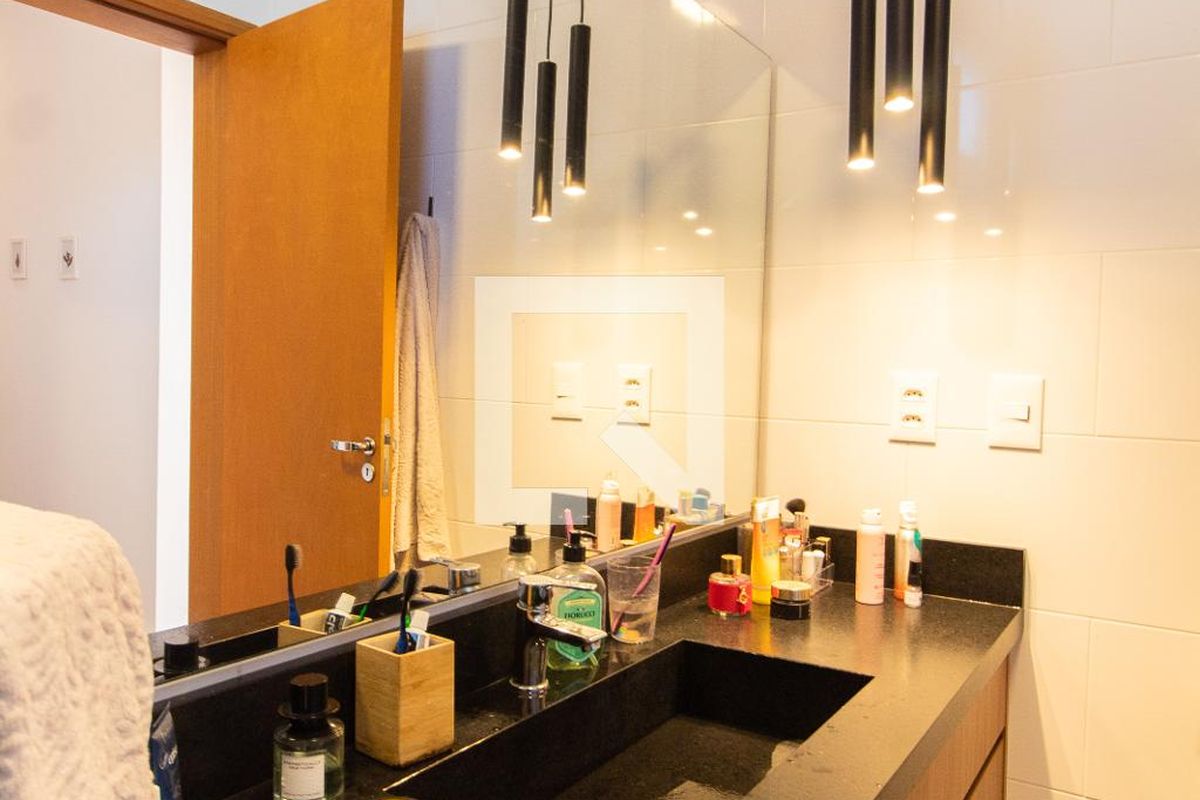 Casa à Venda - Fazenda Santa Cândida, 3 Quartos,  253 m2 em , Campinas - sp | SoloBR
