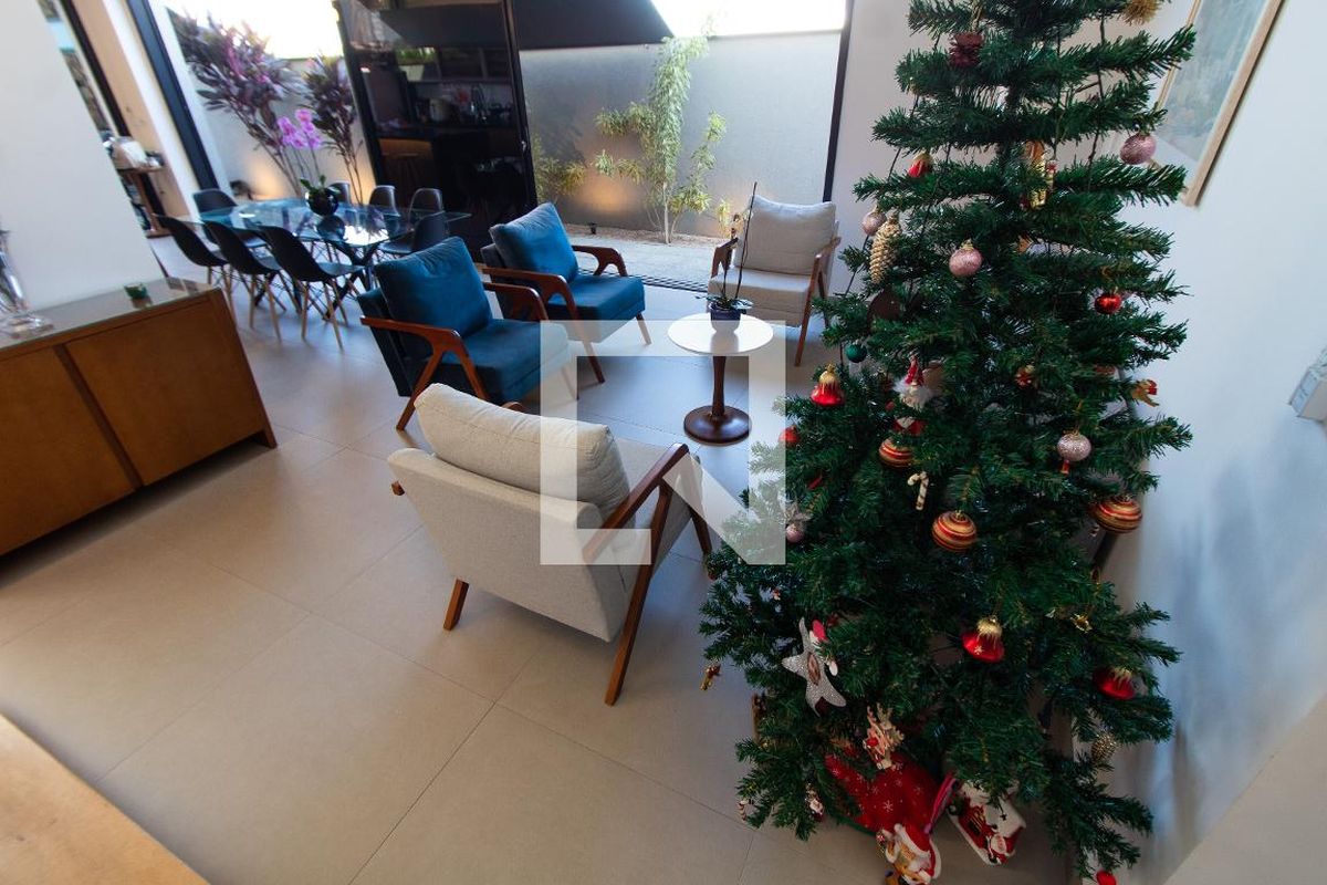 Casa à Venda - Fazenda Santa Cândida, 3 Quartos,  253 m2 em , Campinas - sp | SoloBR