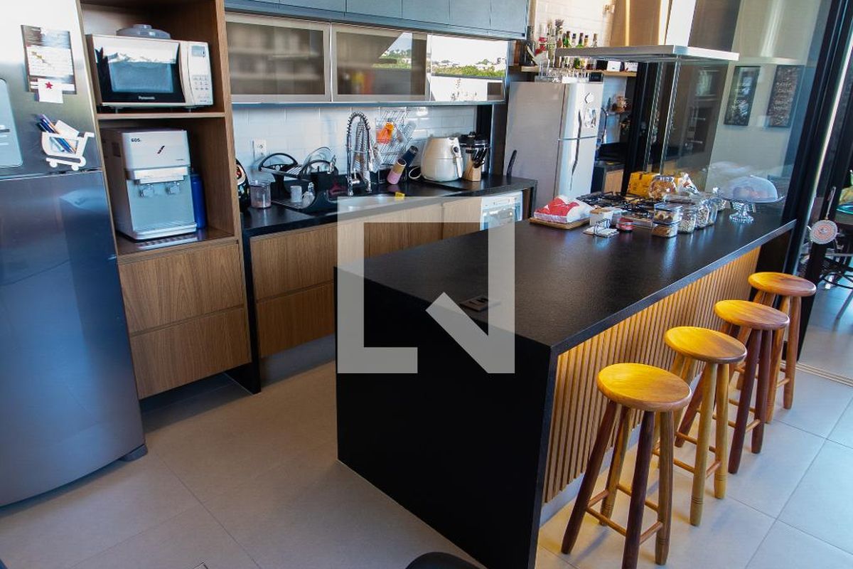 Casa à Venda - Fazenda Santa Cândida, 3 Quartos,  253 m2 em , Campinas - sp | SoloBR
