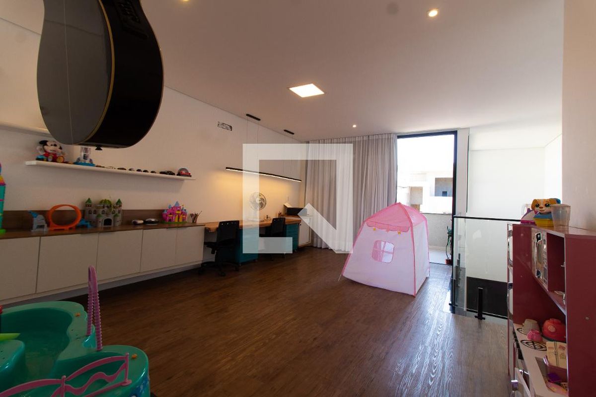 Casa à Venda - Fazenda Santa Cândida, 3 Quartos,  253 m2 em , Campinas - sp | SoloBR
