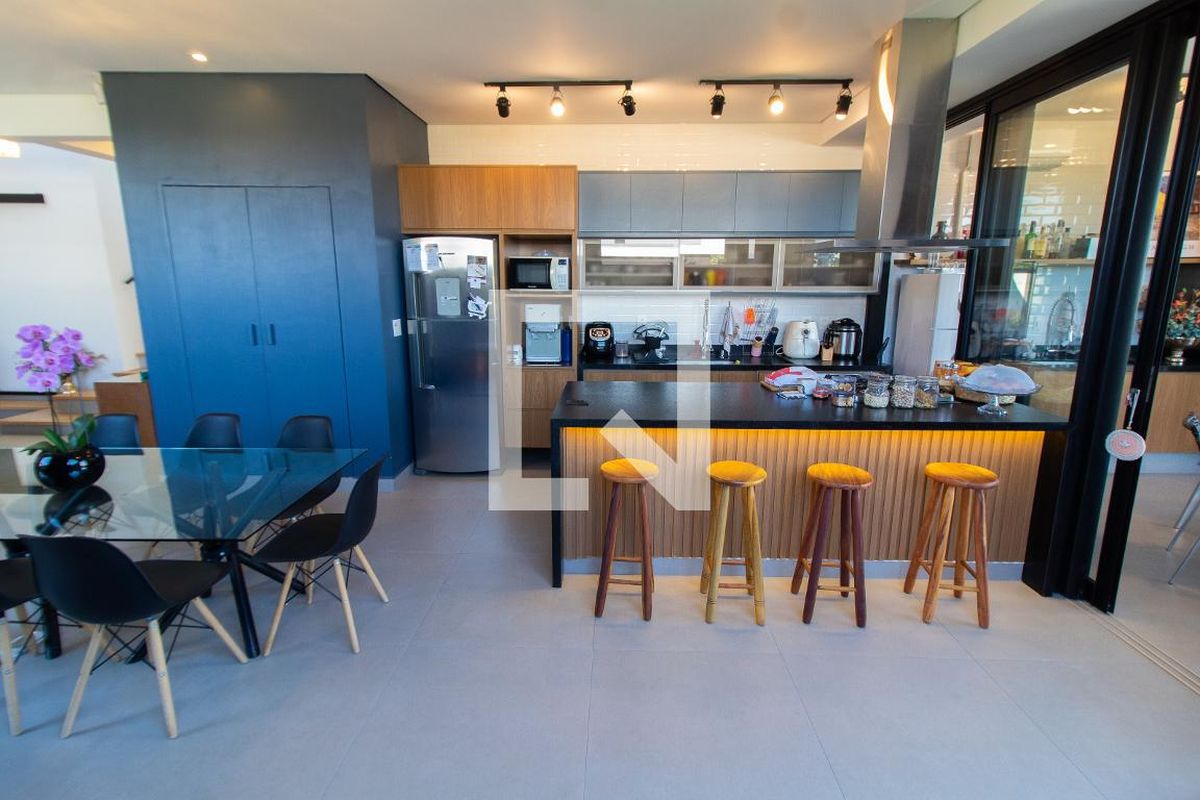 Casa à Venda - Fazenda Santa Cândida, 3 Quartos,  253 m2 em , Campinas - sp | SoloBR