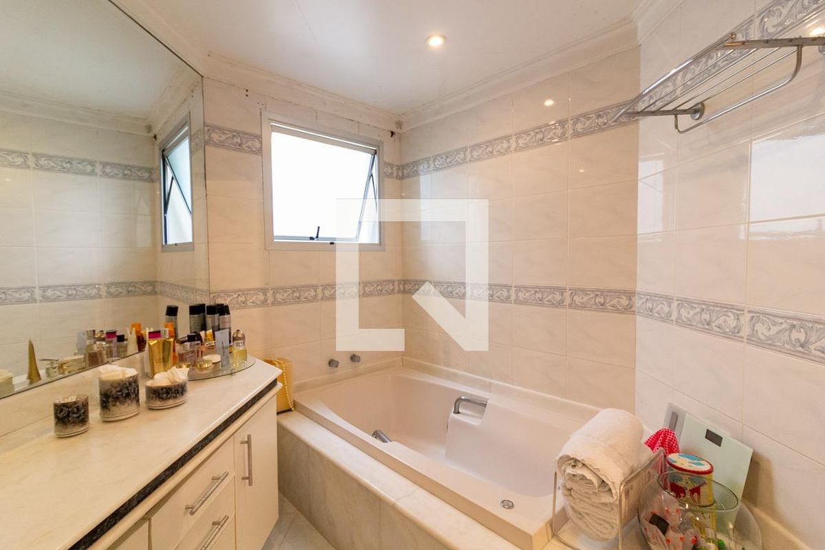 Apartamento, 3 quartos, 190 m² - Foto 35