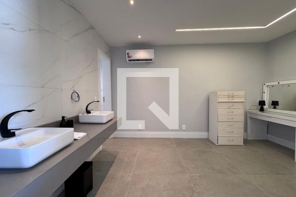 Casa, 4 quartos, 350 m² - Foto 40