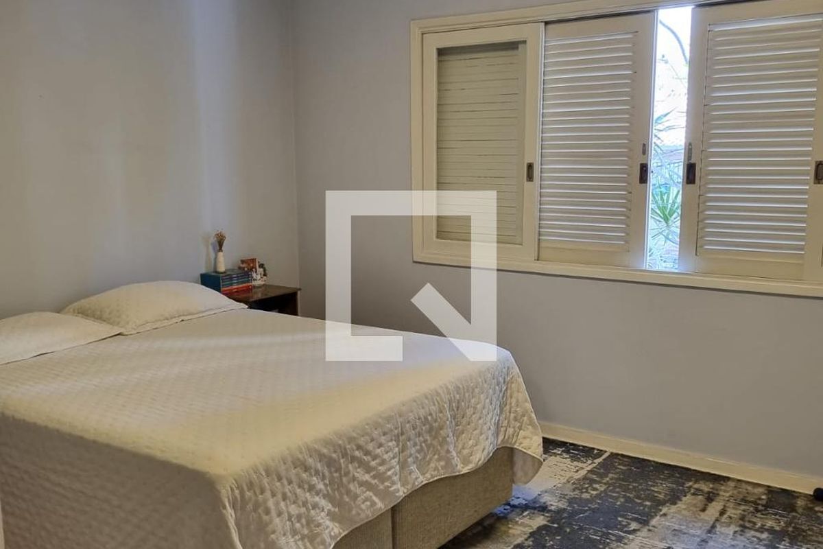 Casa, 3 quartos, 161 m² - Foto 2