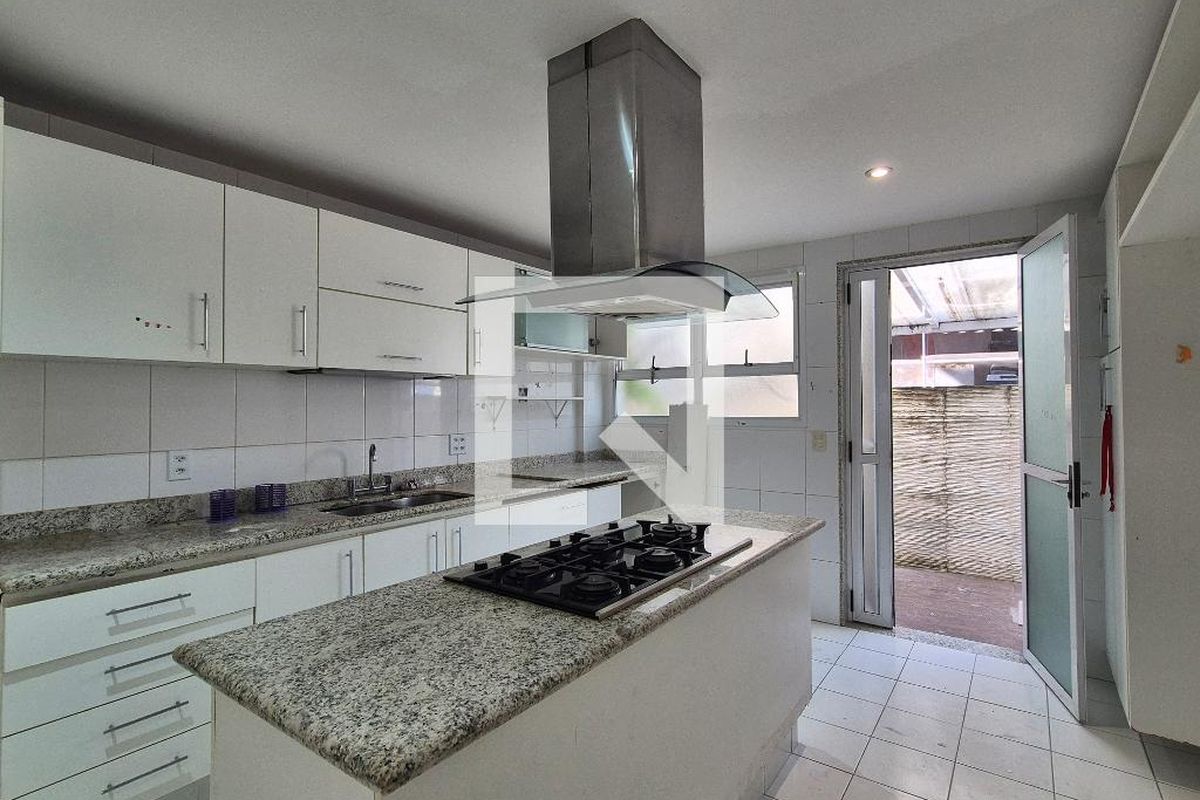 Casa, 4 quartos, 230 m² - Foto 96