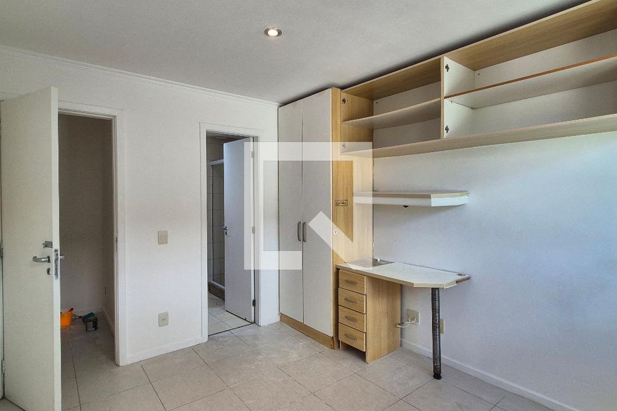 Casa, 4 quartos, 230 m² - Foto 44