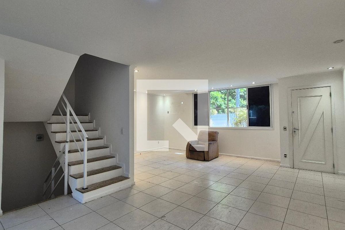 Casa, 4 quartos, 230 m² - Foto 2