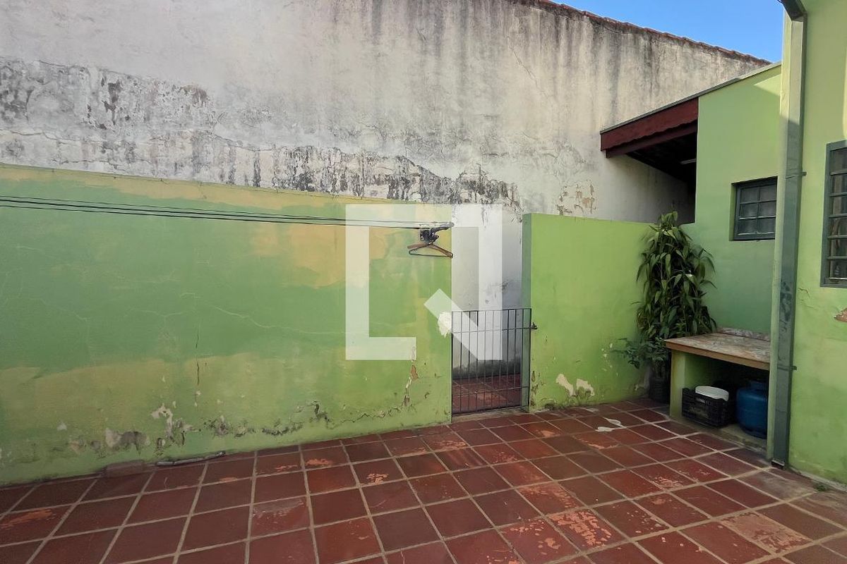 Casa à Venda - Taquaral, 2 Quartos,  144 m2 em , Campinas - sp | SoloBR