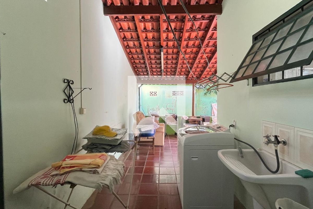 Casa à Venda - Taquaral, 2 Quartos,  144 m2 em , Campinas - sp | SoloBR
