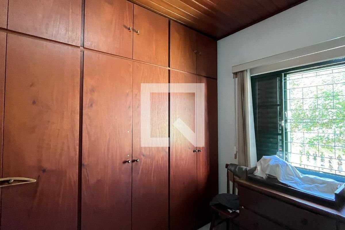Casa à Venda - Taquaral, 2 Quartos,  144 m2 em , Campinas - sp | SoloBR