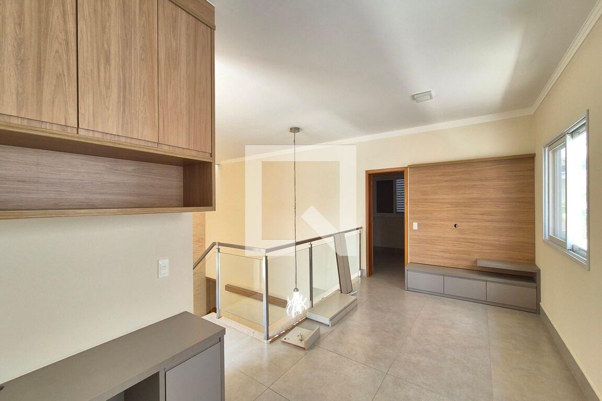 Casa à Venda - Swiss Park, 4 Quartos,  216 m2 em , Campinas - sp | SoloBR