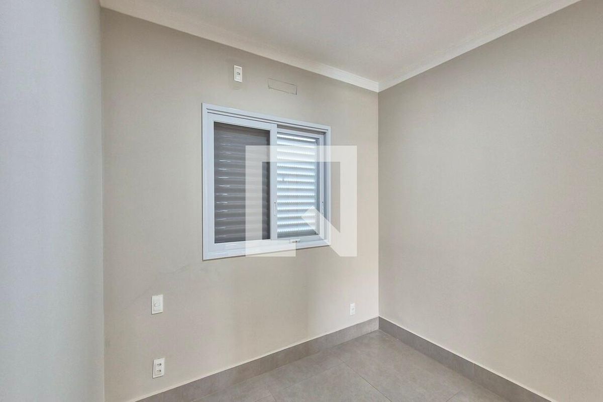 Casa à Venda - Swiss Park, 4 Quartos,  216 m2 em , Campinas - sp | SoloBR