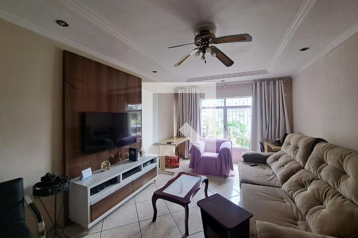 Casa, 3 quartos, 200 m² - Foto 2